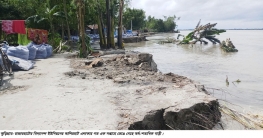 কুড়িগ্রামে এক সপ্তাহে অর্ধ-শতাধিক বাড়ী নদীগর্ভে