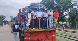 ২২ দিন পর গাইবান্ধার সঙ্গে ঢাকার রেল যোগাযোগ চালু