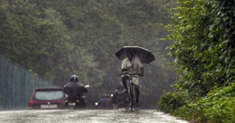 ভয়াবহ বন্যার মধ্যেই আগামী ৪৮ ঘণ্টায় আবহাওয়ার বড় দুঃসংবাদ