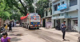 হিলি বন্দর দিয়ে ডিম আমদানি করতে না পারার অভিযোগ